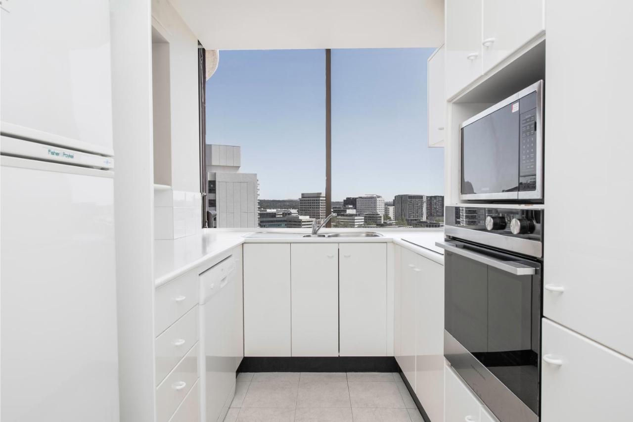Breakfree Capital Tower Apartments Canberra Exterior foto