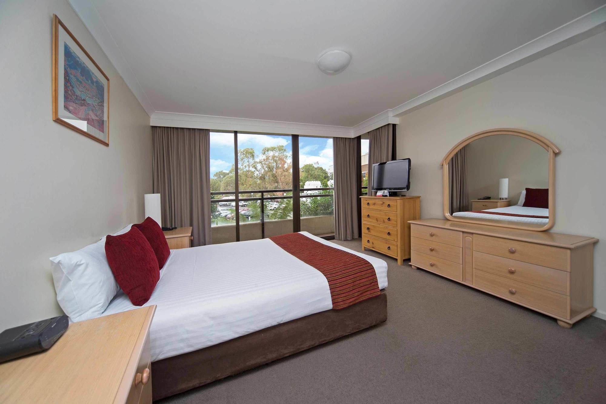 Breakfree Capital Tower Apartments Canberra Exterior foto