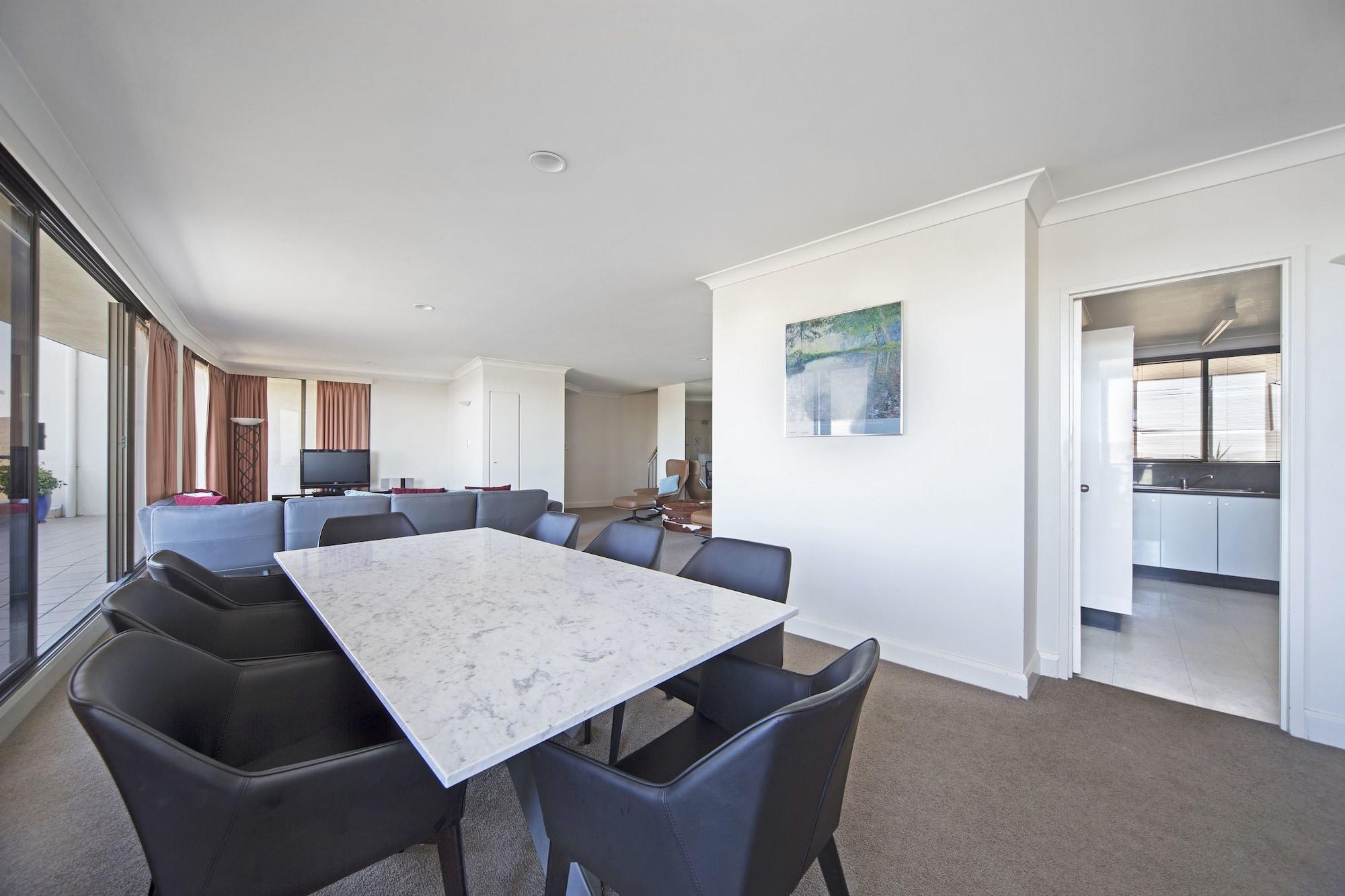 Breakfree Capital Tower Apartments Canberra Exterior foto