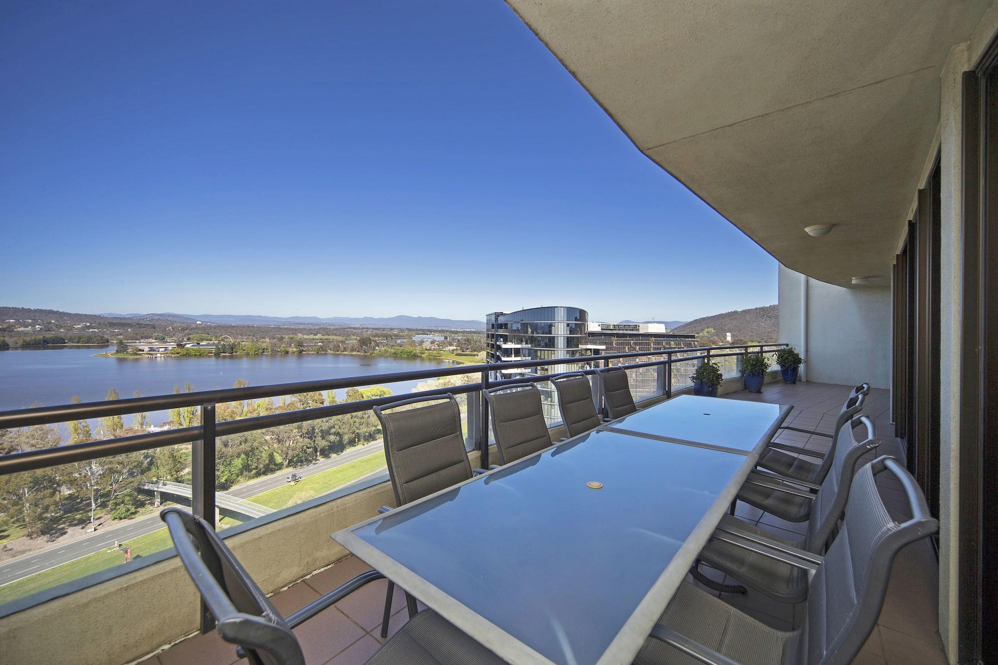 Breakfree Capital Tower Apartments Canberra Exterior foto