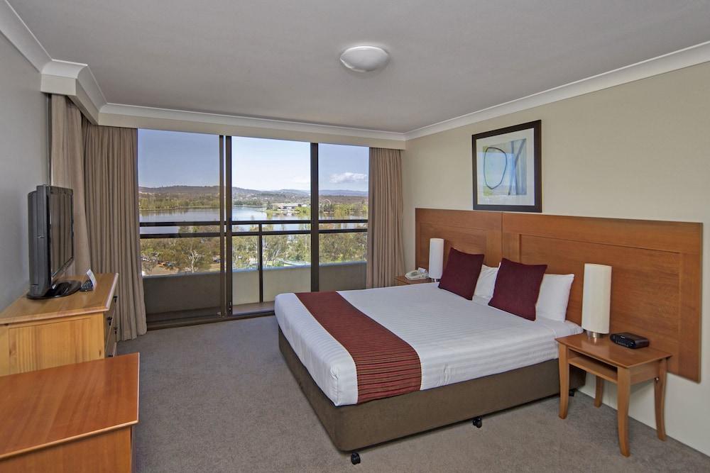 Breakfree Capital Tower Apartments Canberra Exterior foto