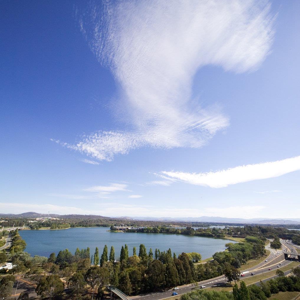 Breakfree Capital Tower Apartments Canberra Exterior foto