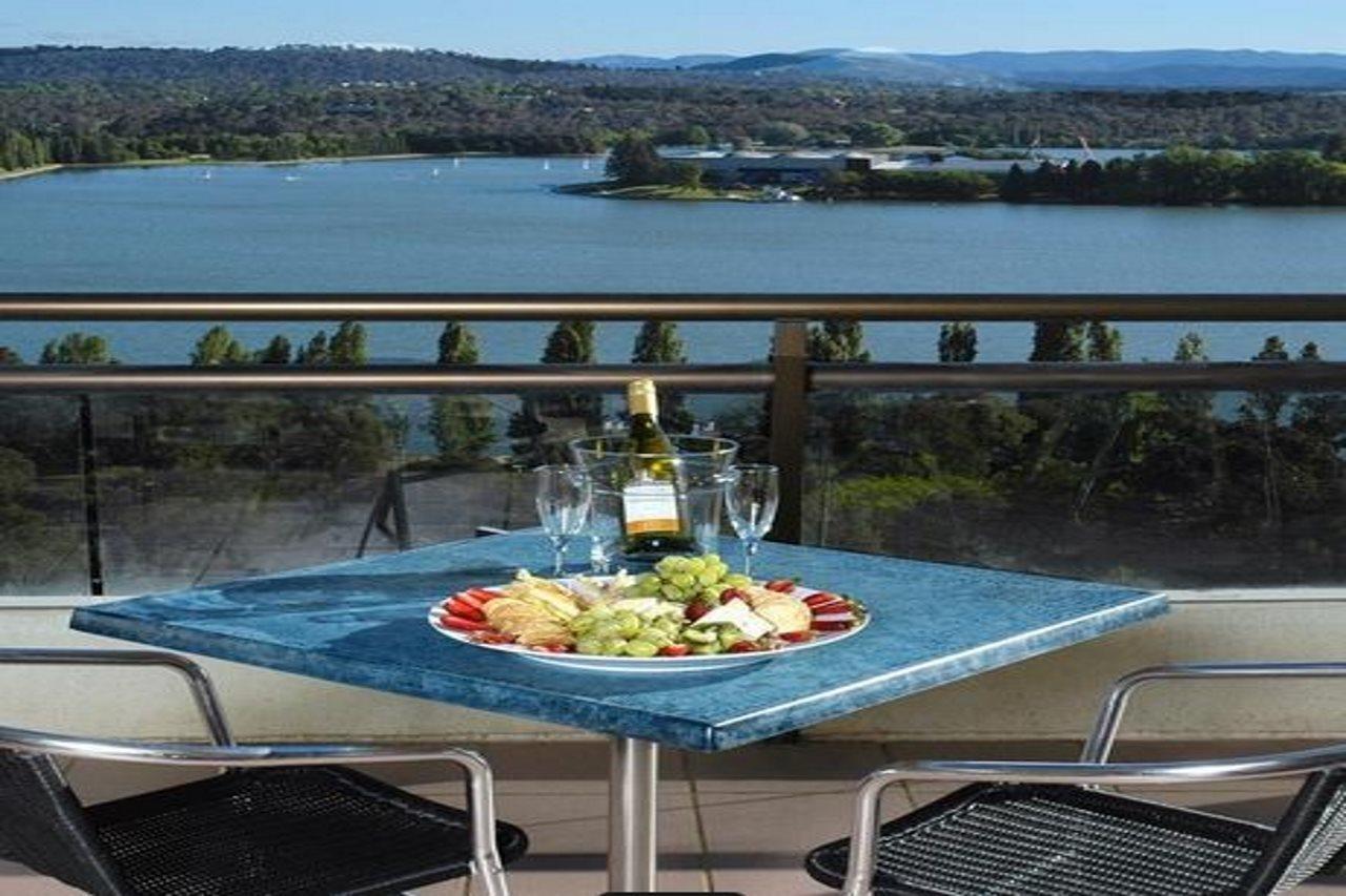 Breakfree Capital Tower Apartments Canberra Exterior foto