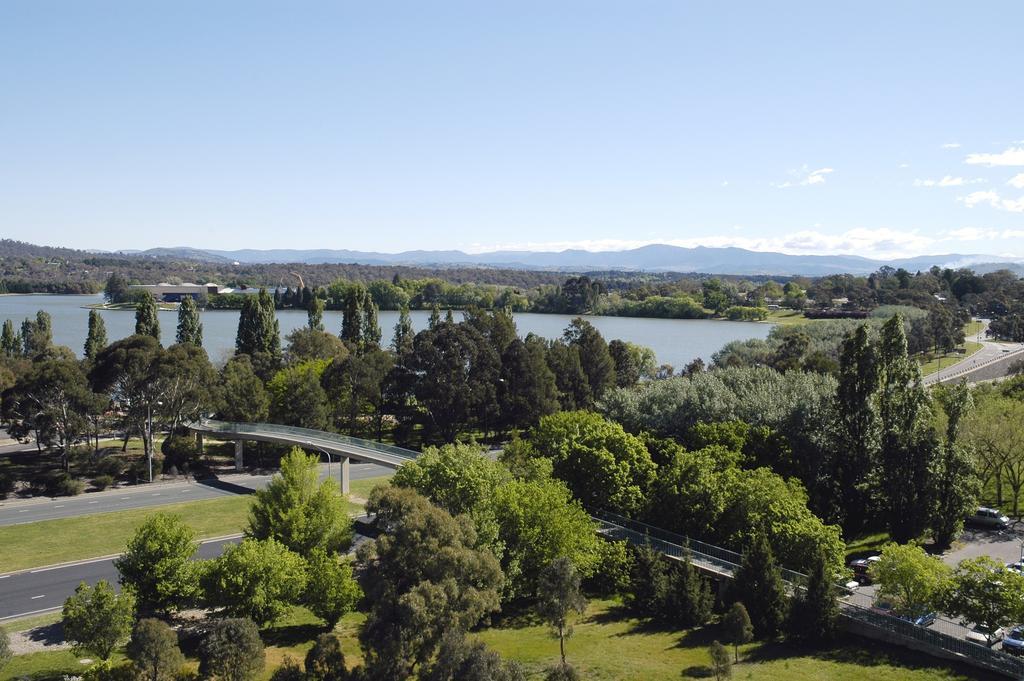 Breakfree Capital Tower Apartments Canberra Exterior foto