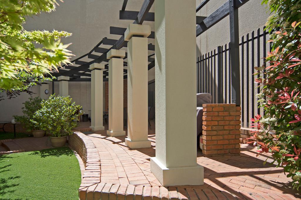 Breakfree Capital Tower Apartments Canberra Exterior foto